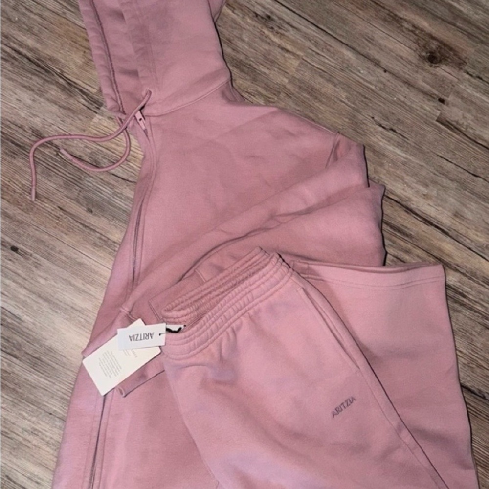 Aritzia Blush Pink Lounge Set M